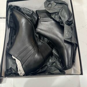NWT Steven By Steve Madden Booties